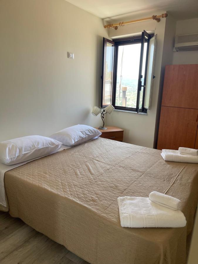 Casa Vacanza Antico Baglio Castelbuono  Zewnętrze zdjęcie